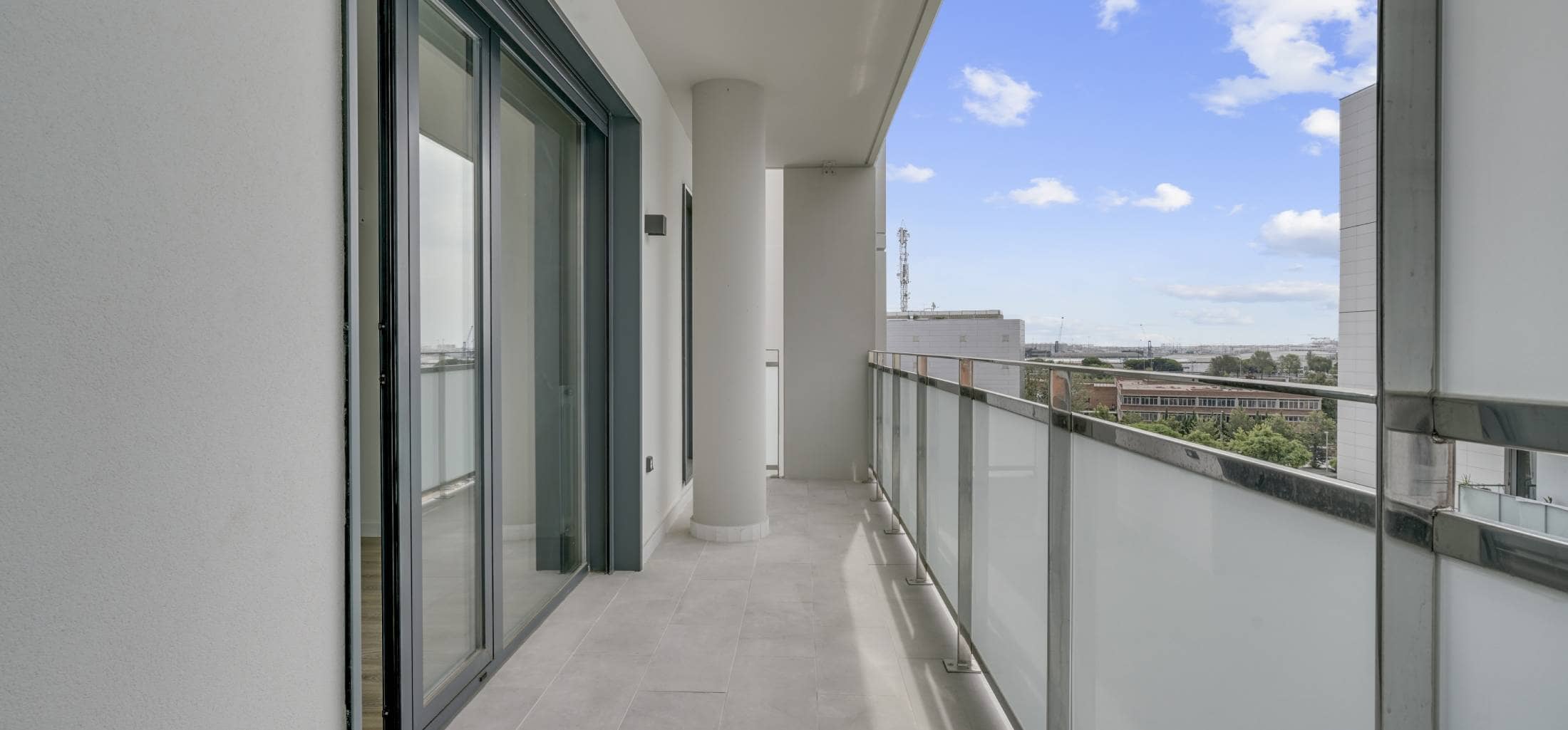 pages/flats/vilabonaplata-barcelona.image_seo.floor_5_portal_F_door_4_4
