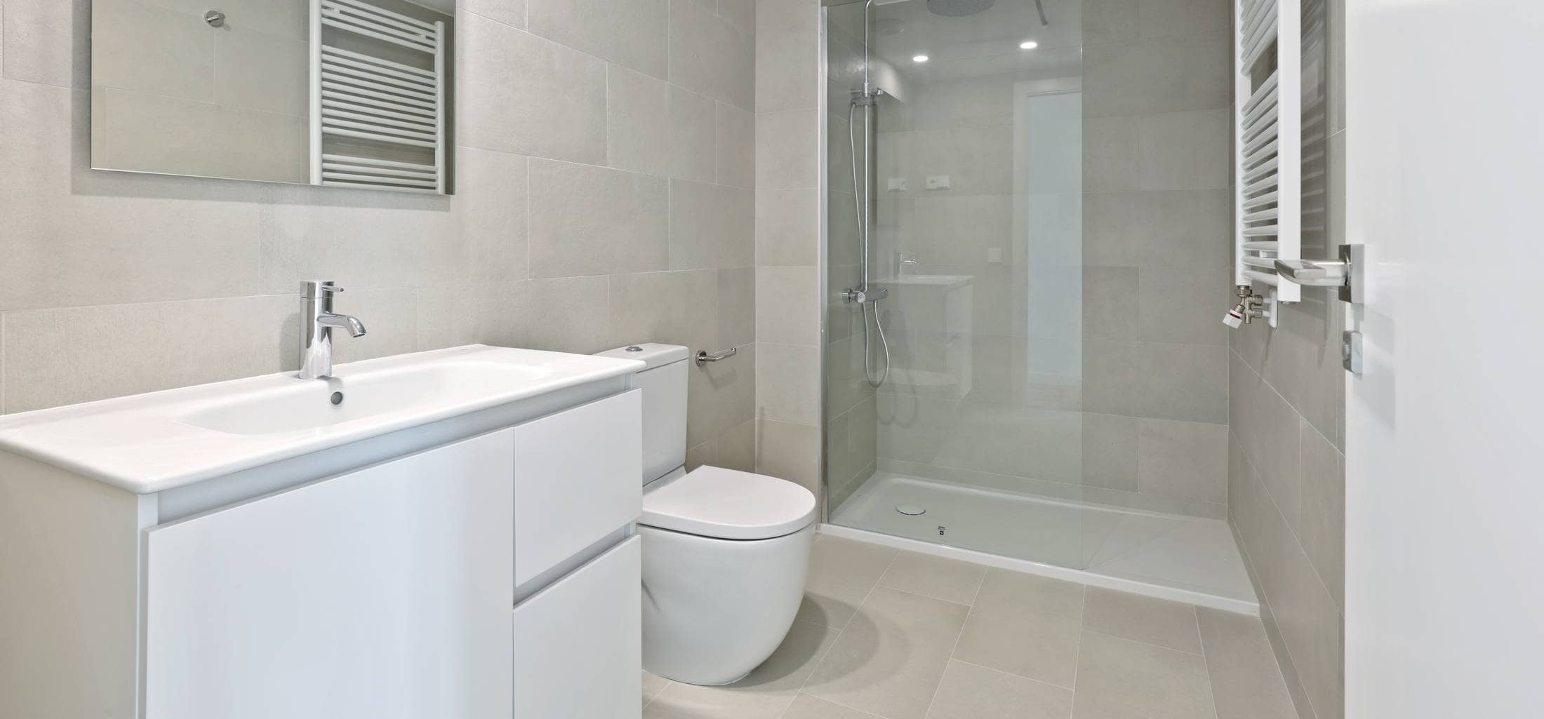 Bathroom | Marina del Prat Vermell 