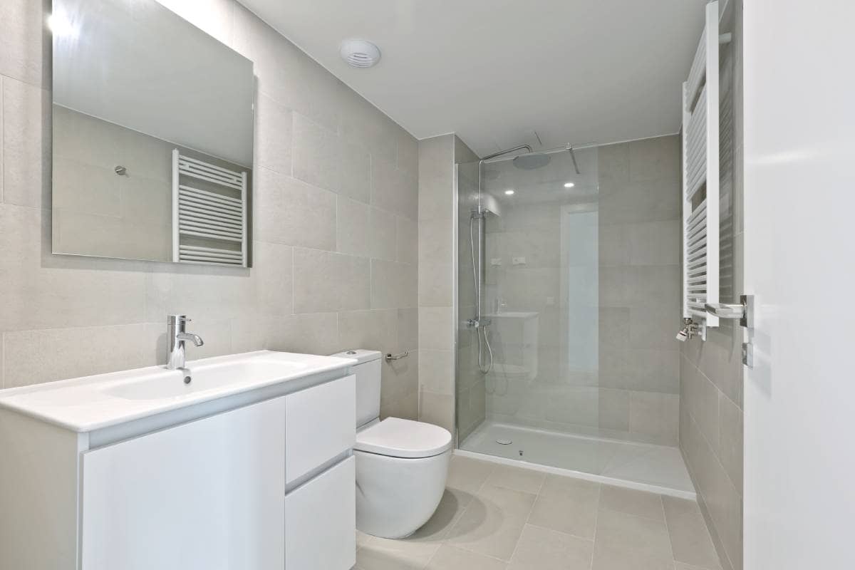 Bathroom | Marina del Prat Vermell 